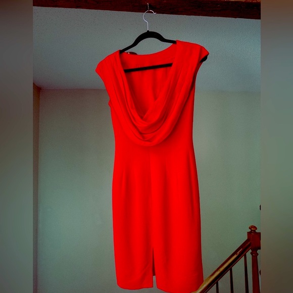 Timeless and Chic Open Back Dress - Picture 4 of 5